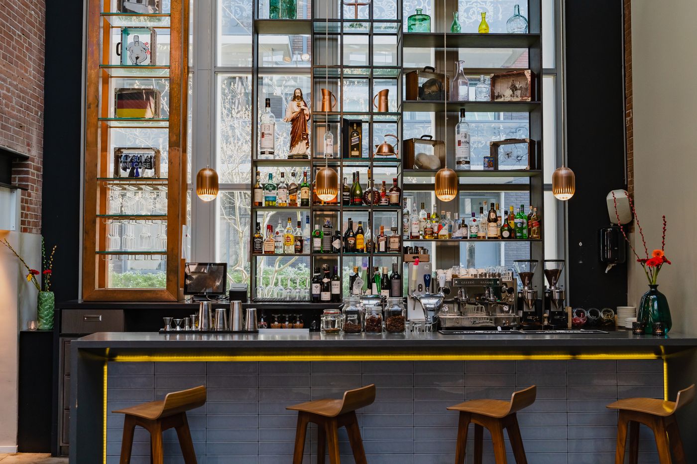 Hotel-De-Hallen-Bar-13