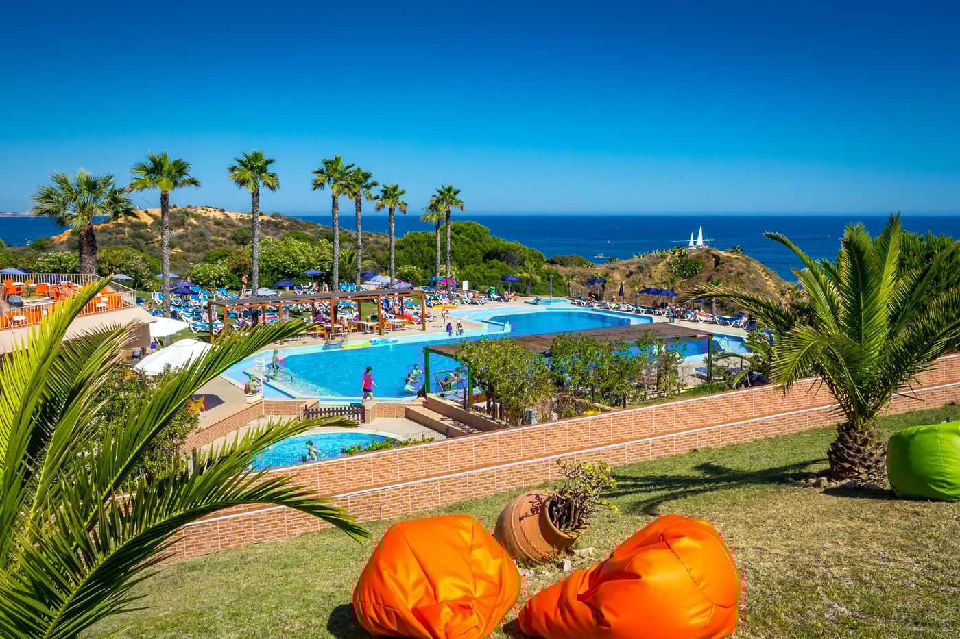 Auramar-Beach-Resort-Pool-6