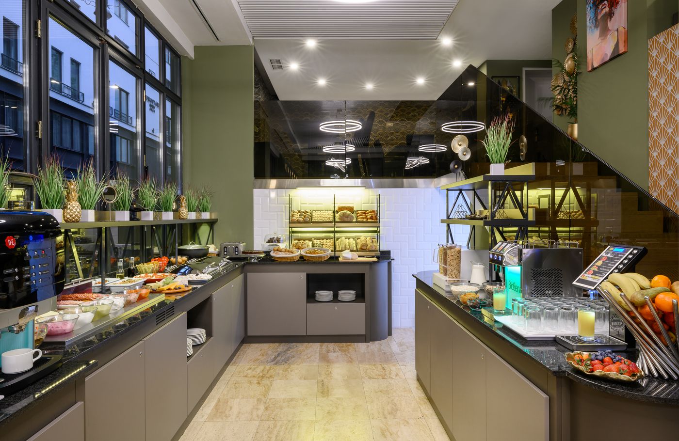 Leonardo-Boutique-Hotel-Budapest-M-Square-Restaurant-9