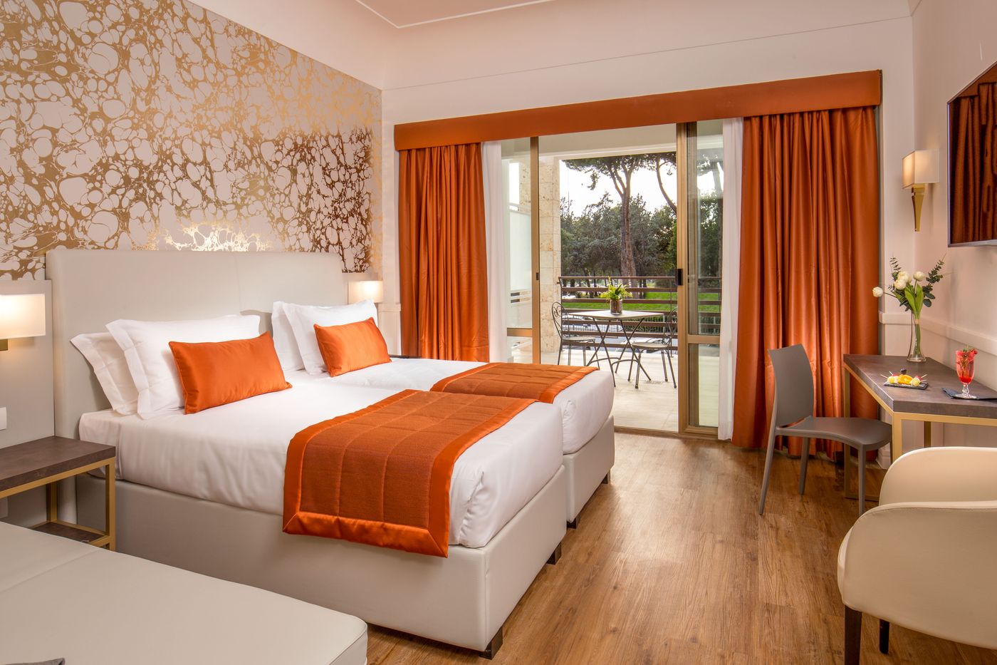 Shangri-La-Roma-Room-8