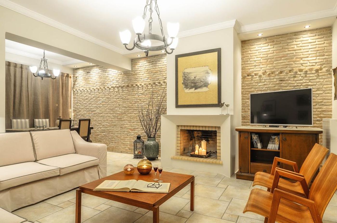 Golden-Coast-Resort---Spa-Lobby-22