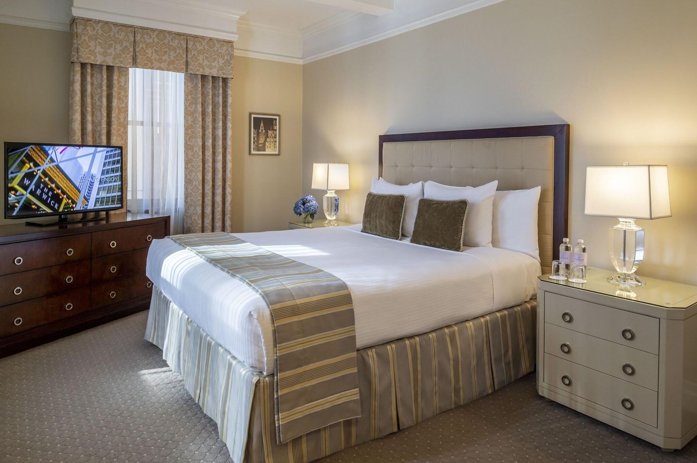 Warwick-New-York-Hotel-Room-3