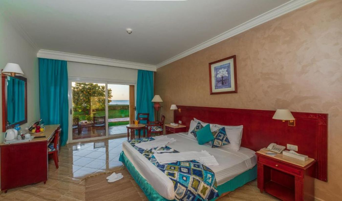 Malikia-Resort-Abu-Dabbab-Room-31