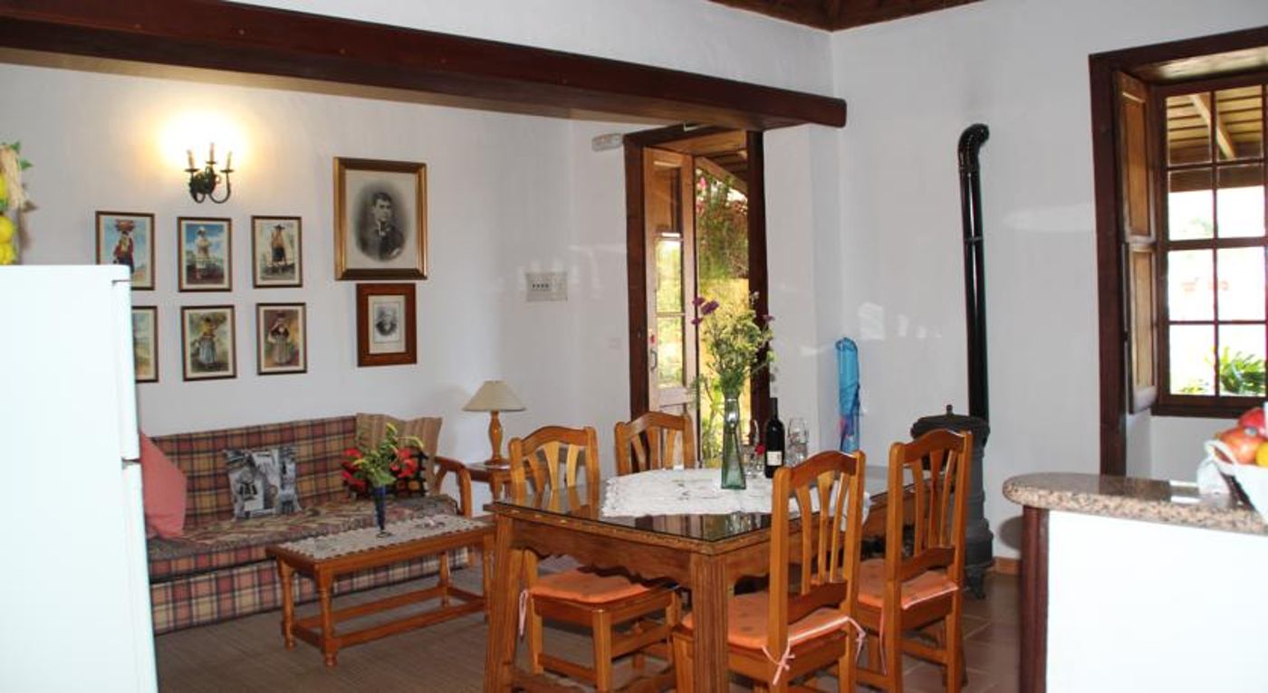 Casas Rurales Los Marantes