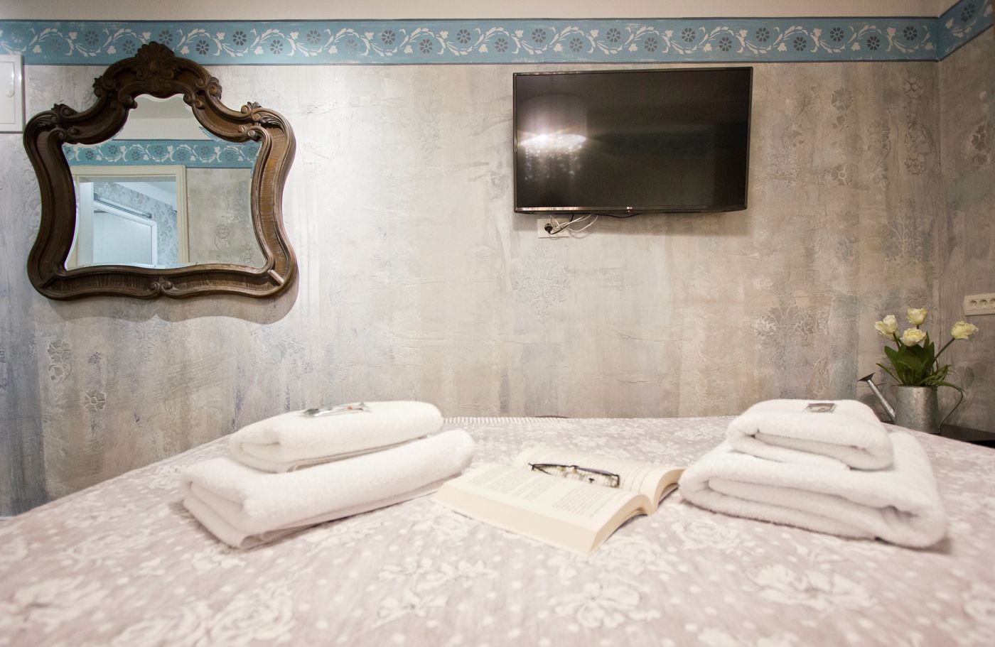 Plaza-Marchi-Old-Town---Quaint---Elegant-Hotels-Room-51