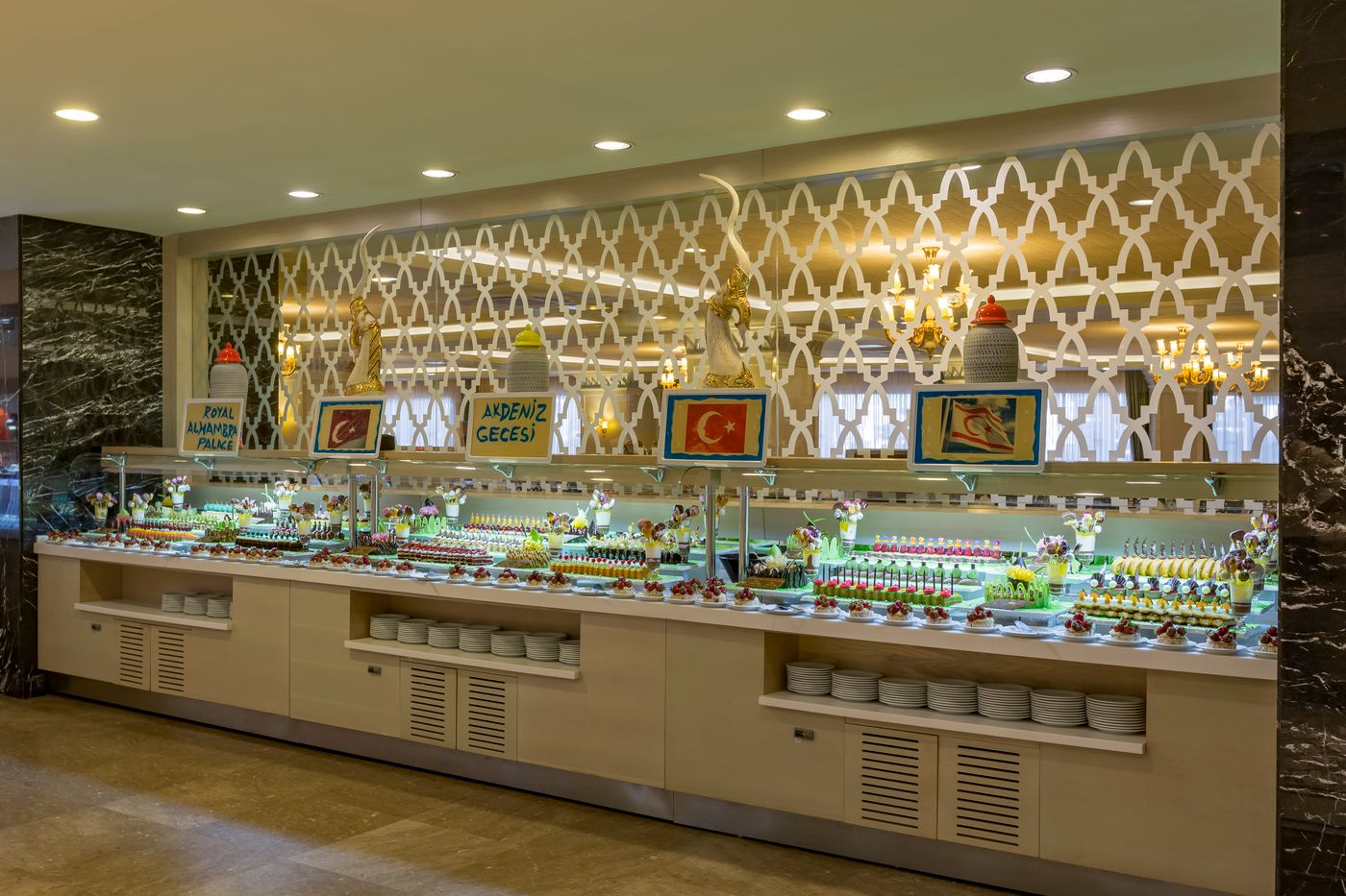 Royal-Alhambra-Palace-Restaurant-38