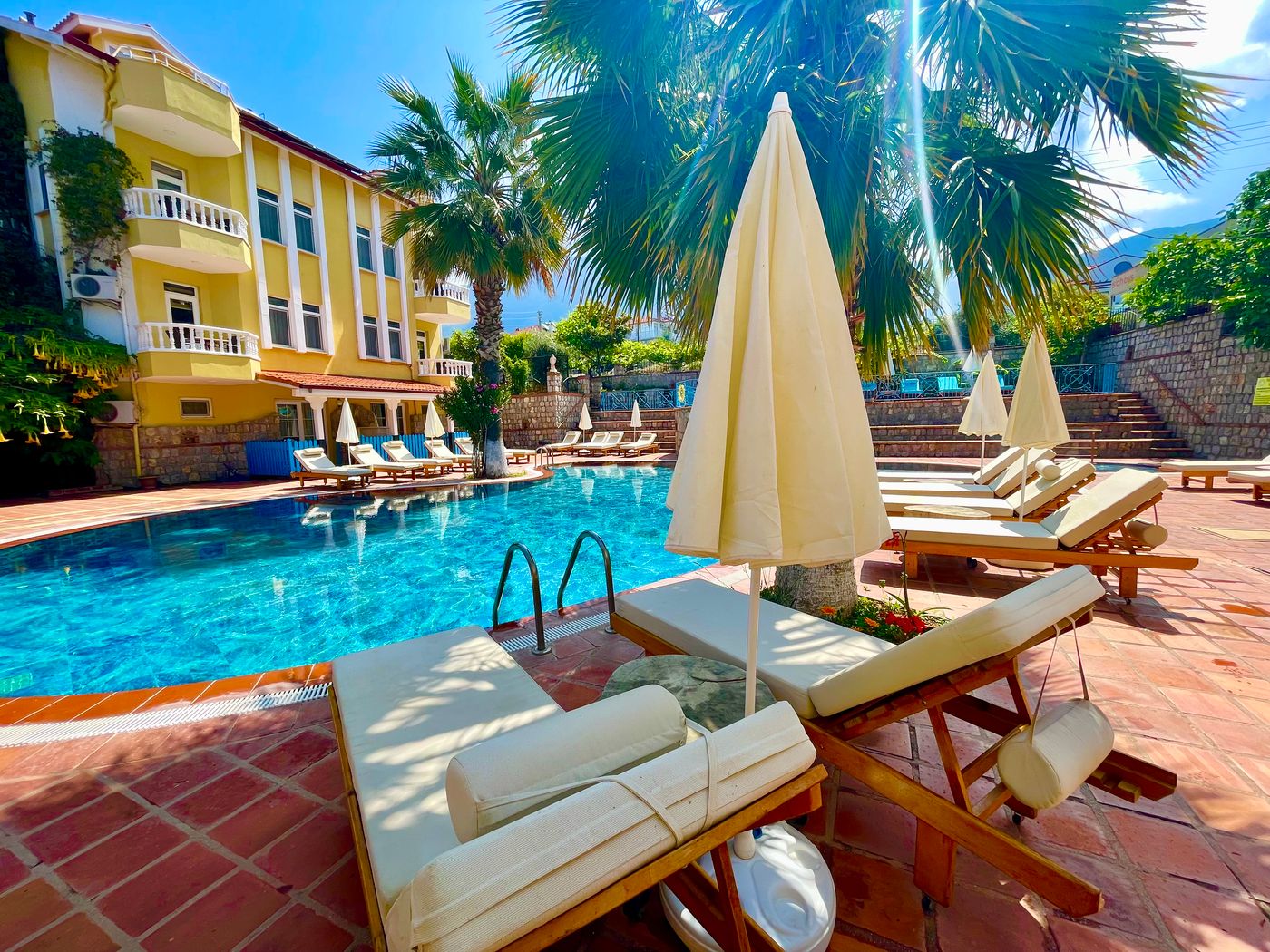 Mountain Valley Apartments 