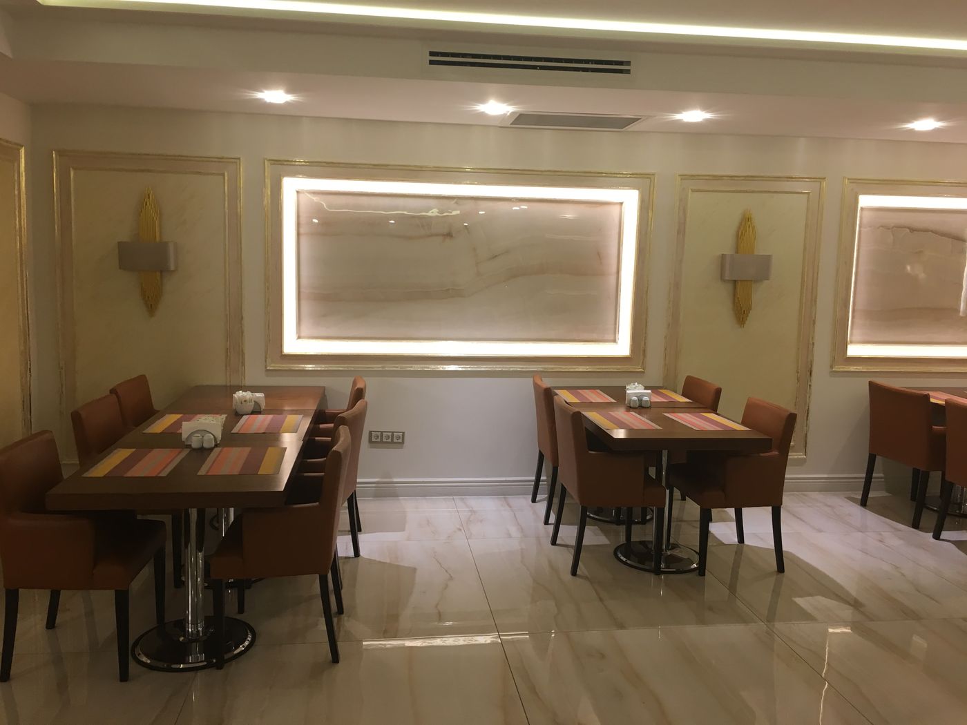 Laleli-Gonen-Hotel-Lobby-10