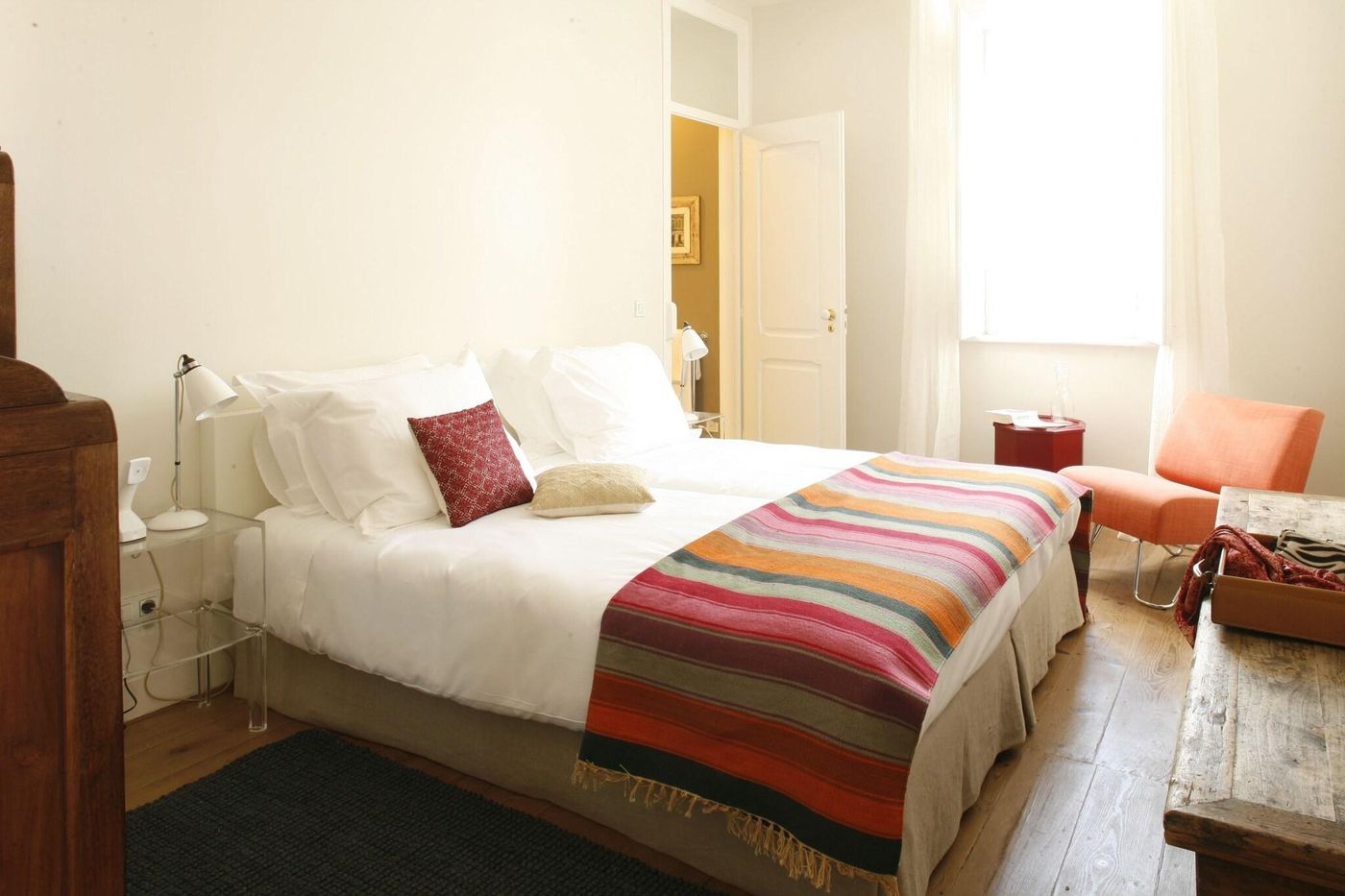 Casa-das-Janelas-com-Vista-Room-15