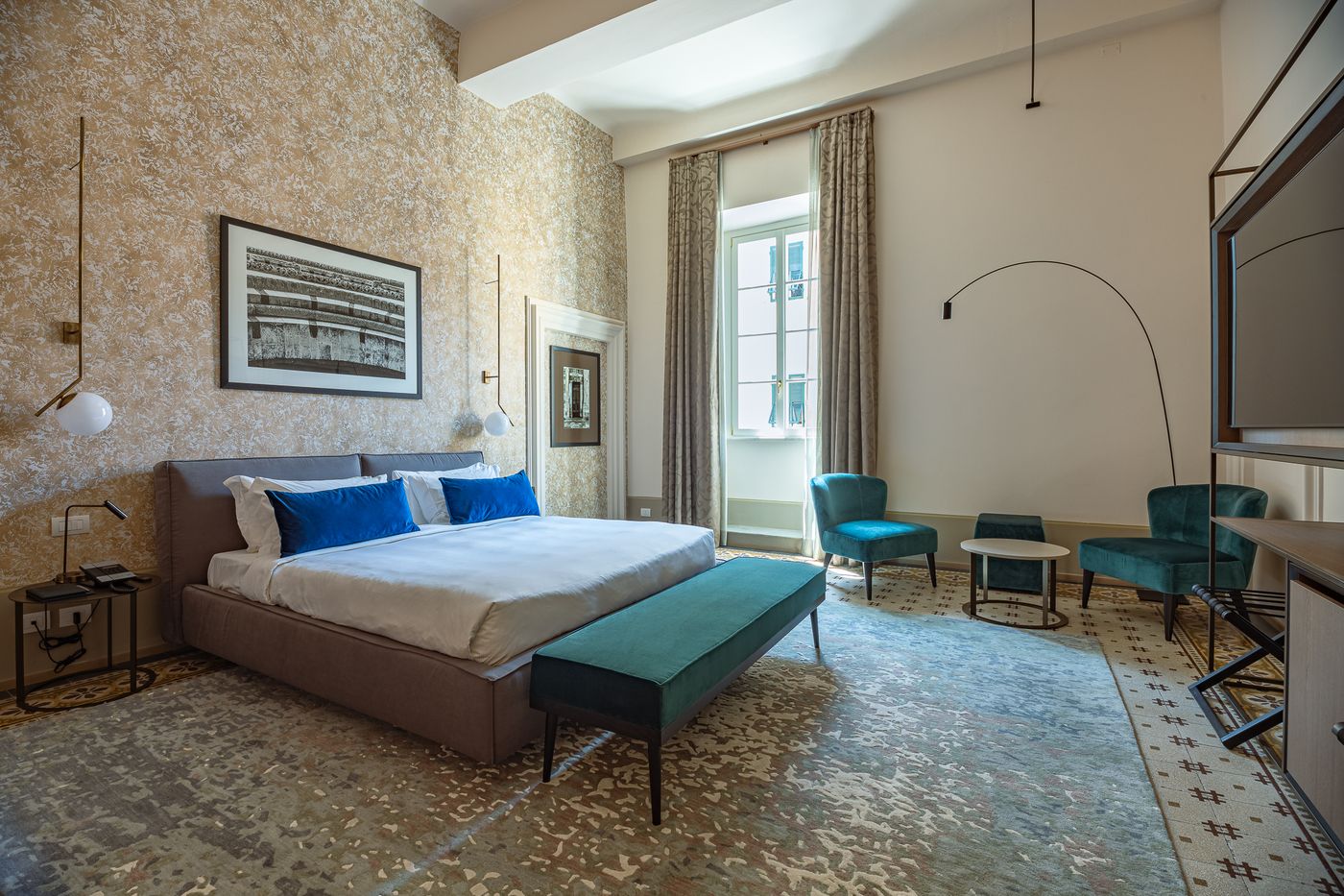 Grand-Universe-La-Residenza-Room-13