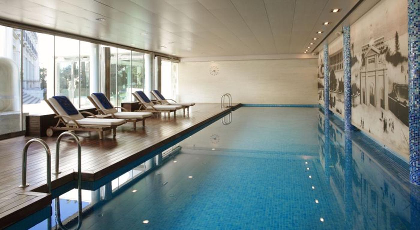 Las Arenas Balneario Resort