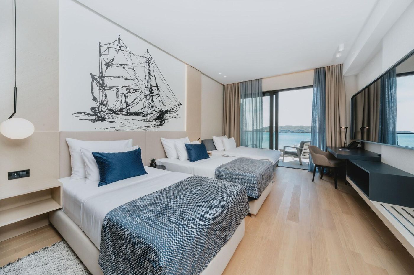 Katamare-Hotel-Room-5