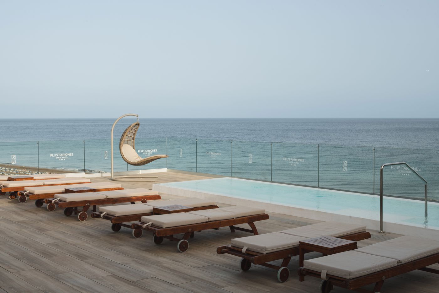 Plus Fariones Suite Hotel