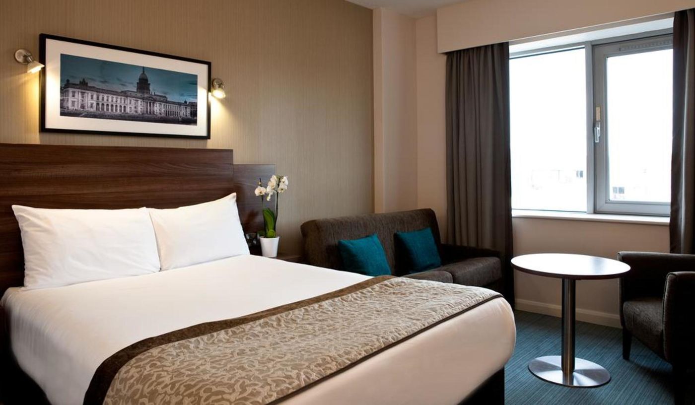 Leonardo-Hotel-Dublin-Parnell-Street---Jurys-Inn-Room-6