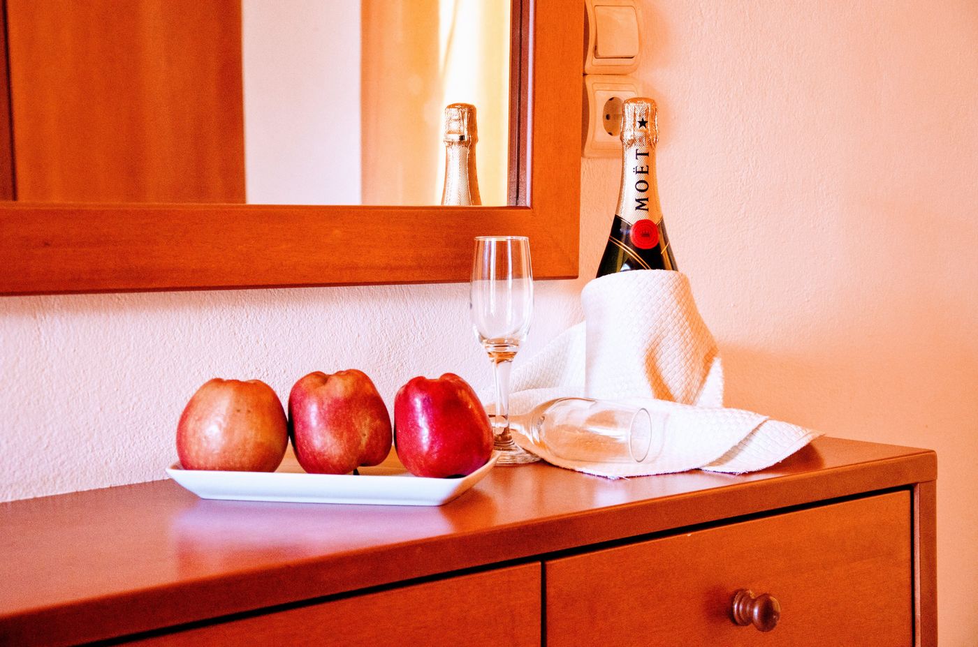 Yiannis-Manos-Apartments-Room-72