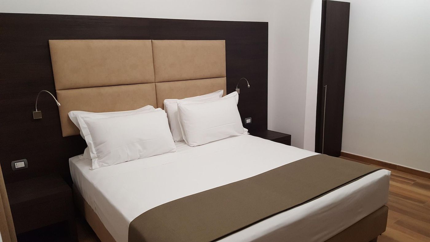 Una-Finestra-Su-Monti-Room-9