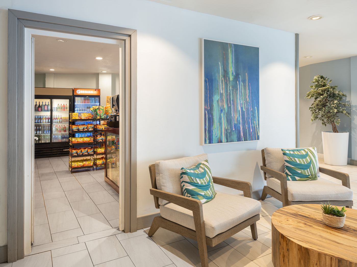 Courtyard Nassau Downtown/Junkanoo Beach-Bahamas-Nassau-Lobby-9