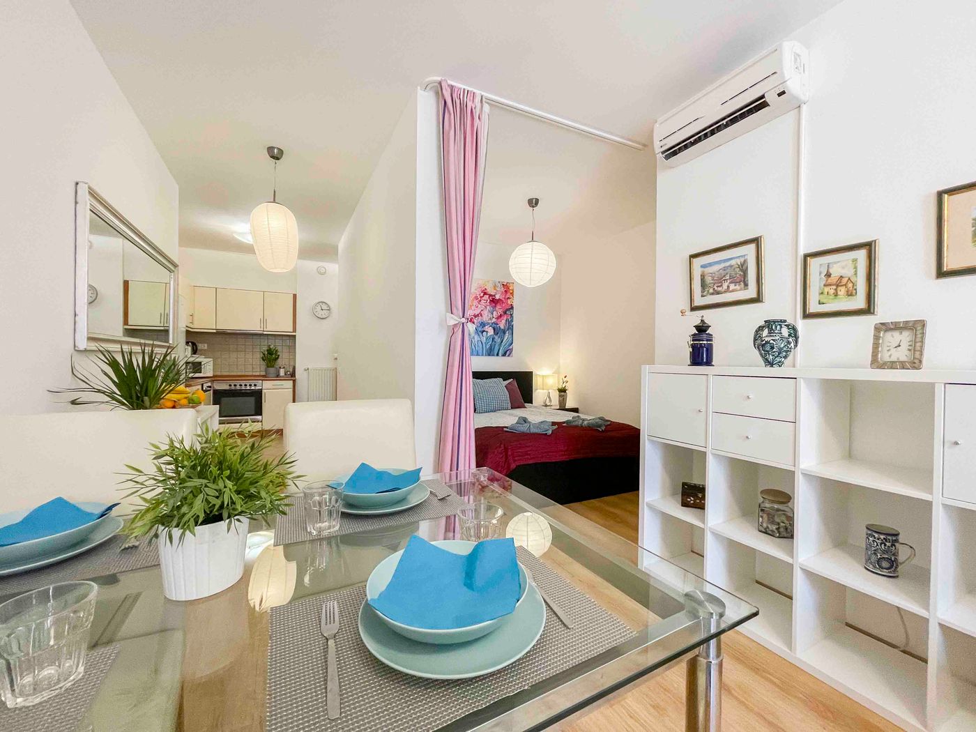 Opera-Residence-Room-4