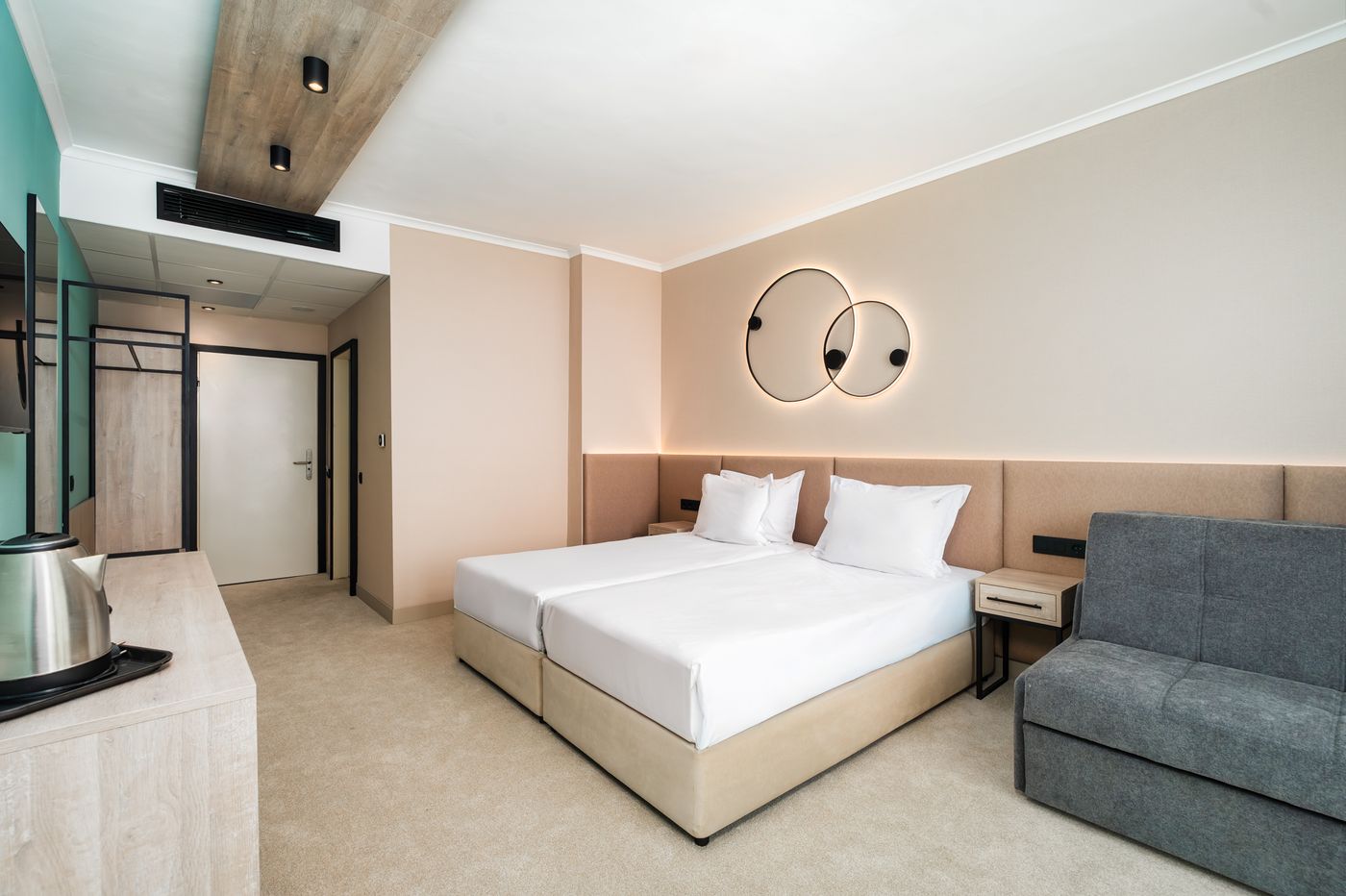 Festa-Panorama-Room-24