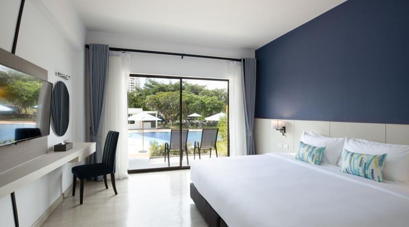 Centra by Centara Cha-Am Beach Resort