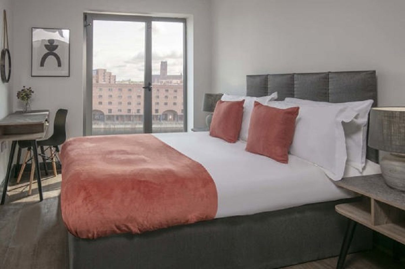 Dockside Aparthotel Bw Signature Collection-United Kingdom-Liverpool-Room-5