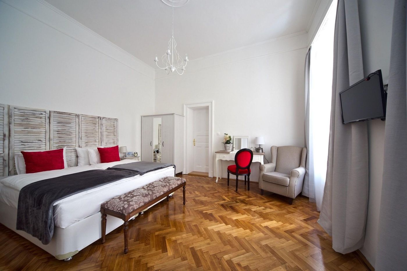 House-Beletage-Room-23