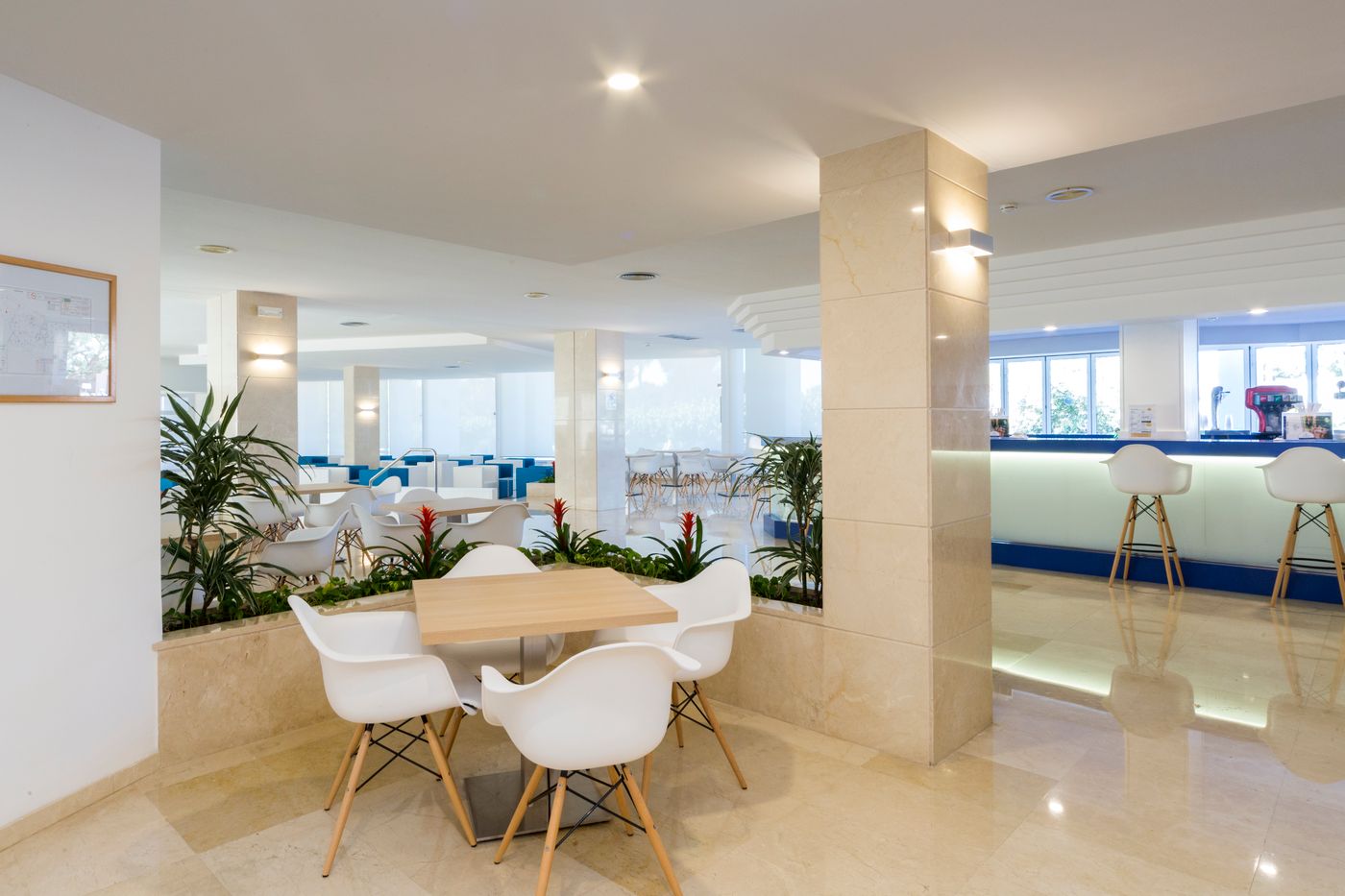 Globales-Mediterrani-Bar-33