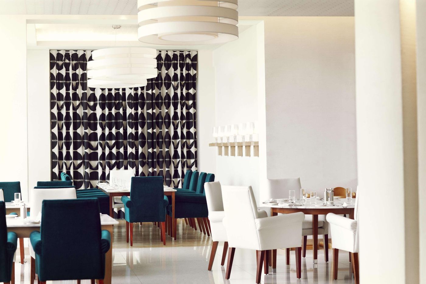 Raffles-Dubai-Hotel-Restaurant-49