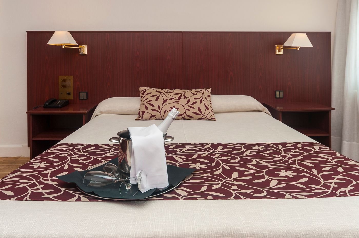 Lauria-Room-27