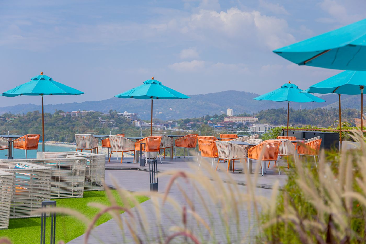 The-SIS-Kata-Resort-Restaurant-11