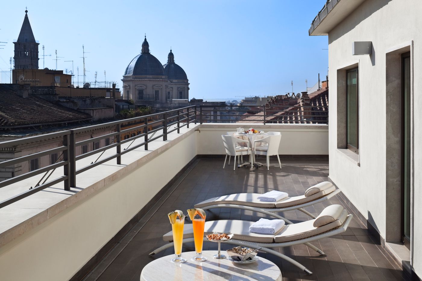 Unahotels-Deco-Roma-Terrace-1