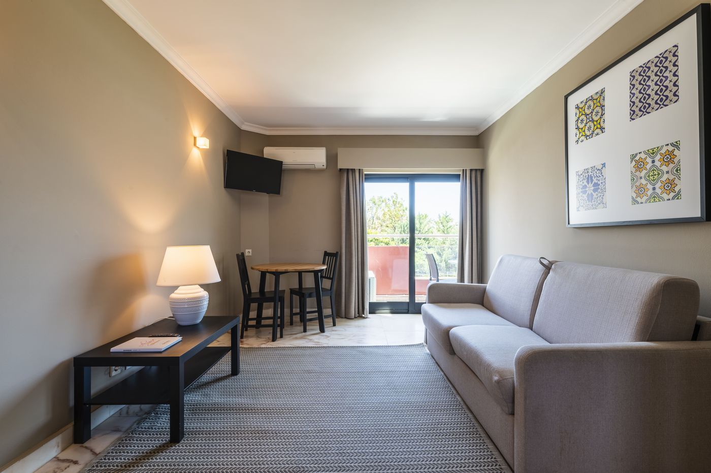 Topazio Vibe Beach Hotel & Apartments - Adults Only