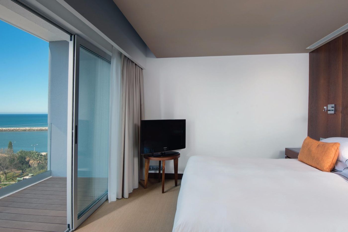 Tivoli-Marina-Vilamoura-Algarve-Resort-Room-34