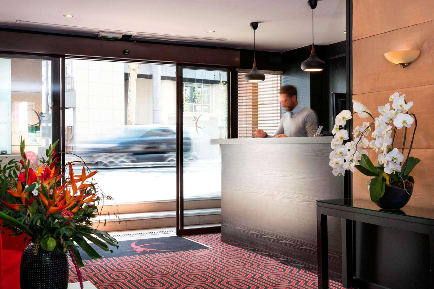 Paris-Bastille-Lobby-18