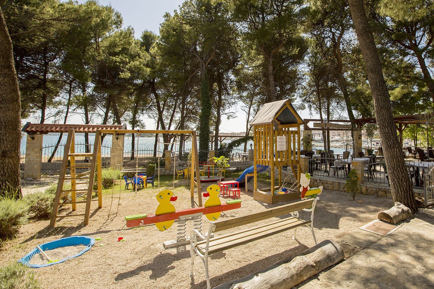 Matilde-Beach-Resort-Lobby-66