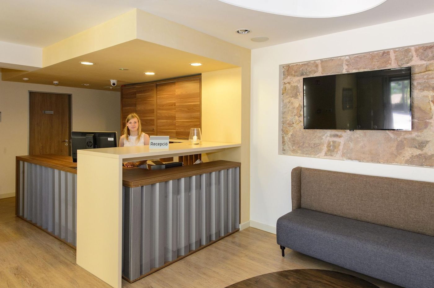 Klebelsberg-Kastely-Lobby-4