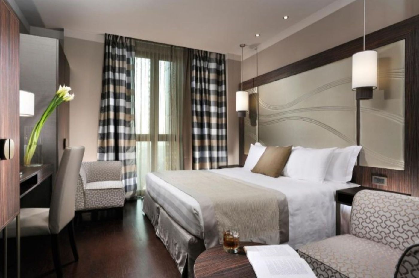 Uptown-Palace-Room-20