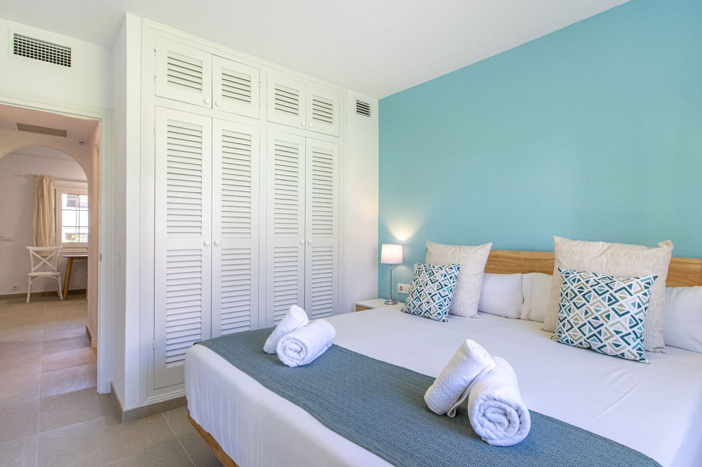 Son-Bou-Playa-Gold-Room-25