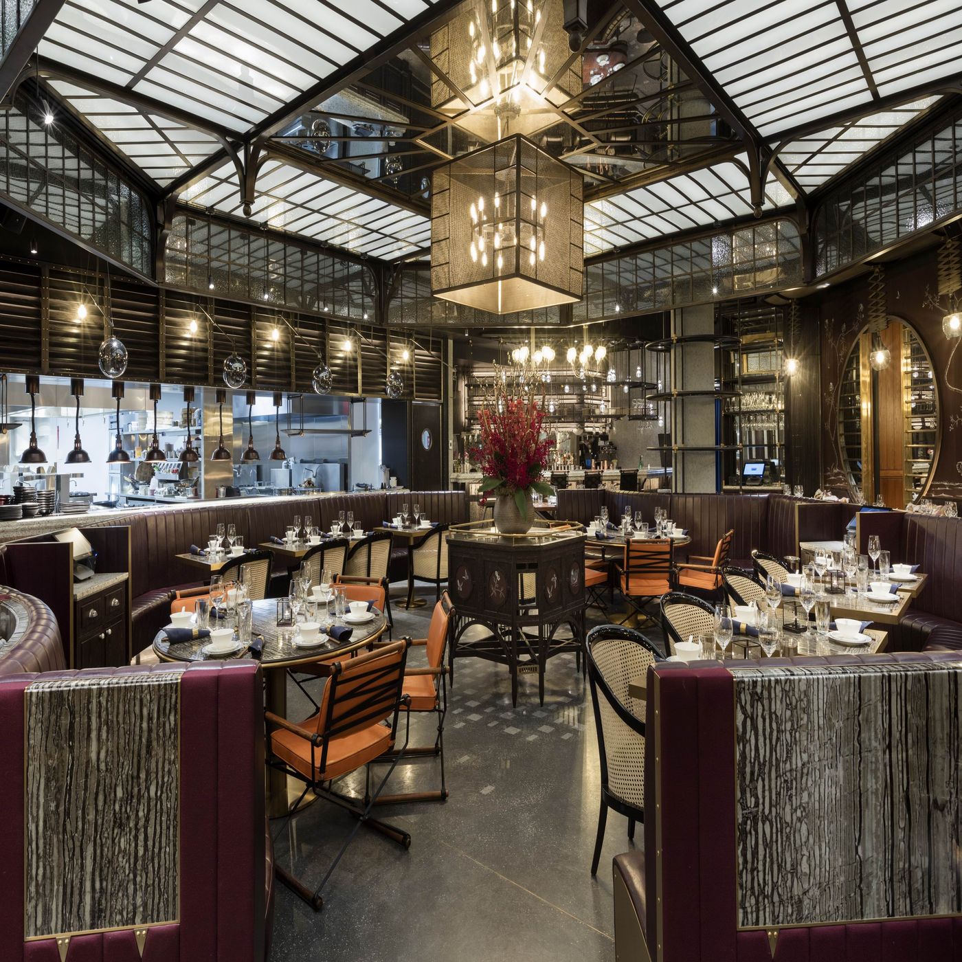 Paradox-Hotel-Vancouver-Restaurant-52