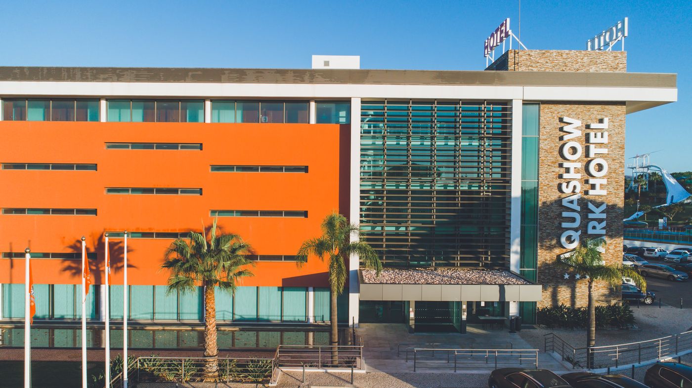 Aquashow-Park-Hotel-General-view-23