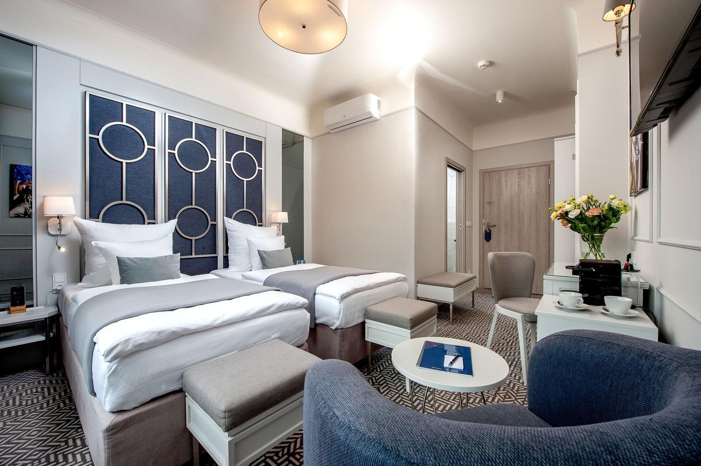 Amber-Design-Residence-Room-17