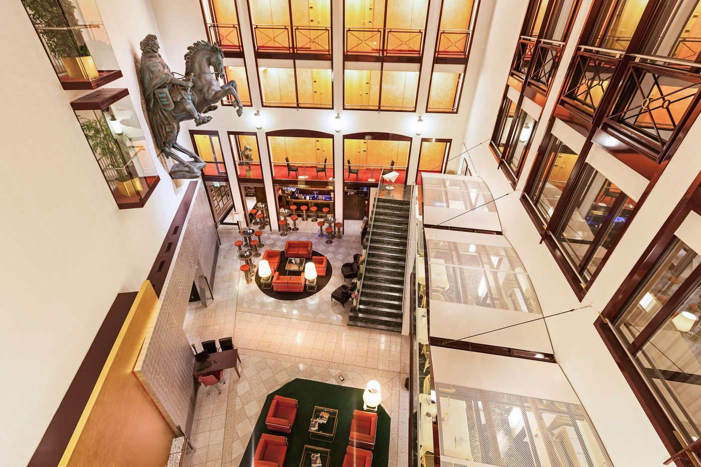 Derag-Livinghotel-Grosser-Kurfuerst-Lobby-18