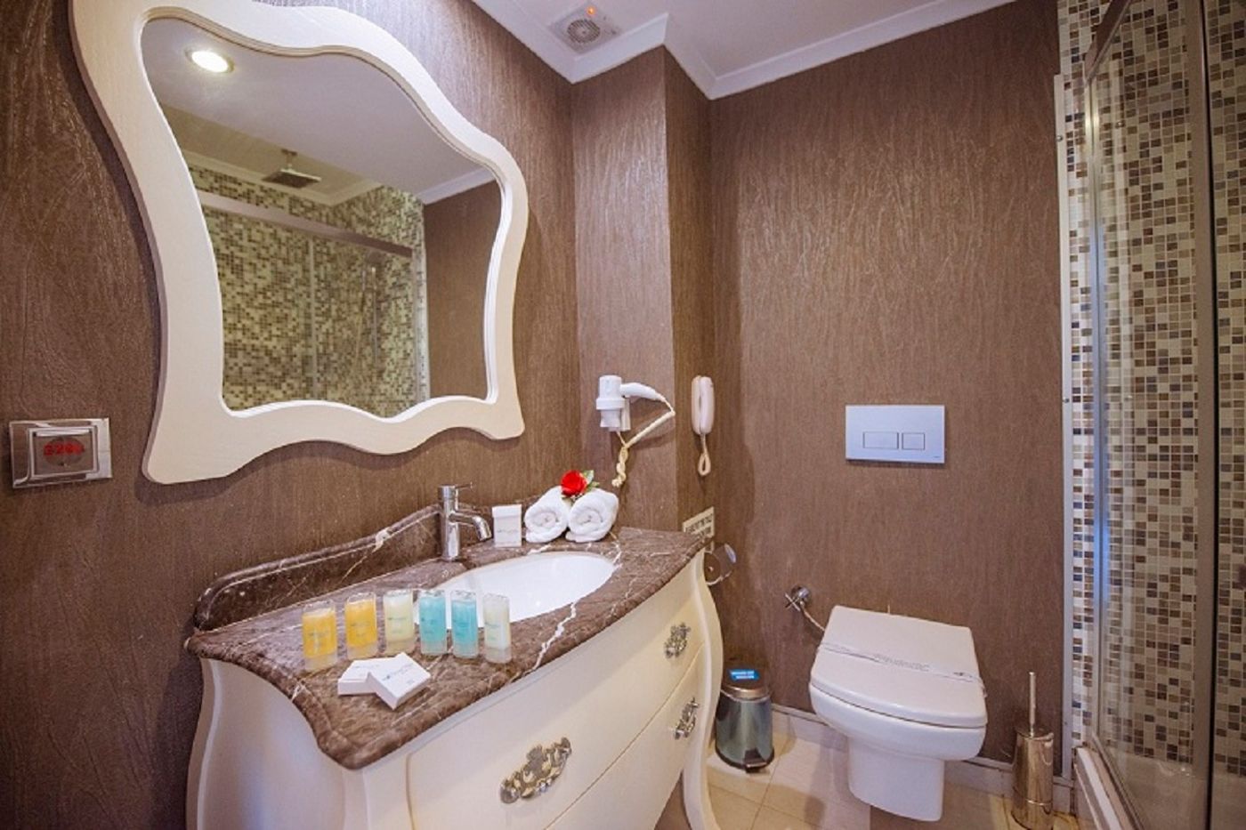 Ocean-Blue-High-Class-Hotel-Room-40