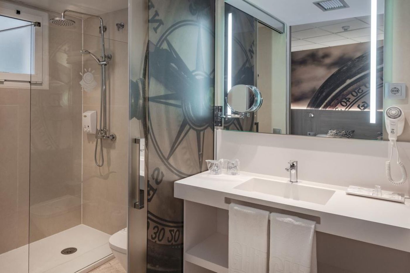 GHT-Mar----tim-Room-12