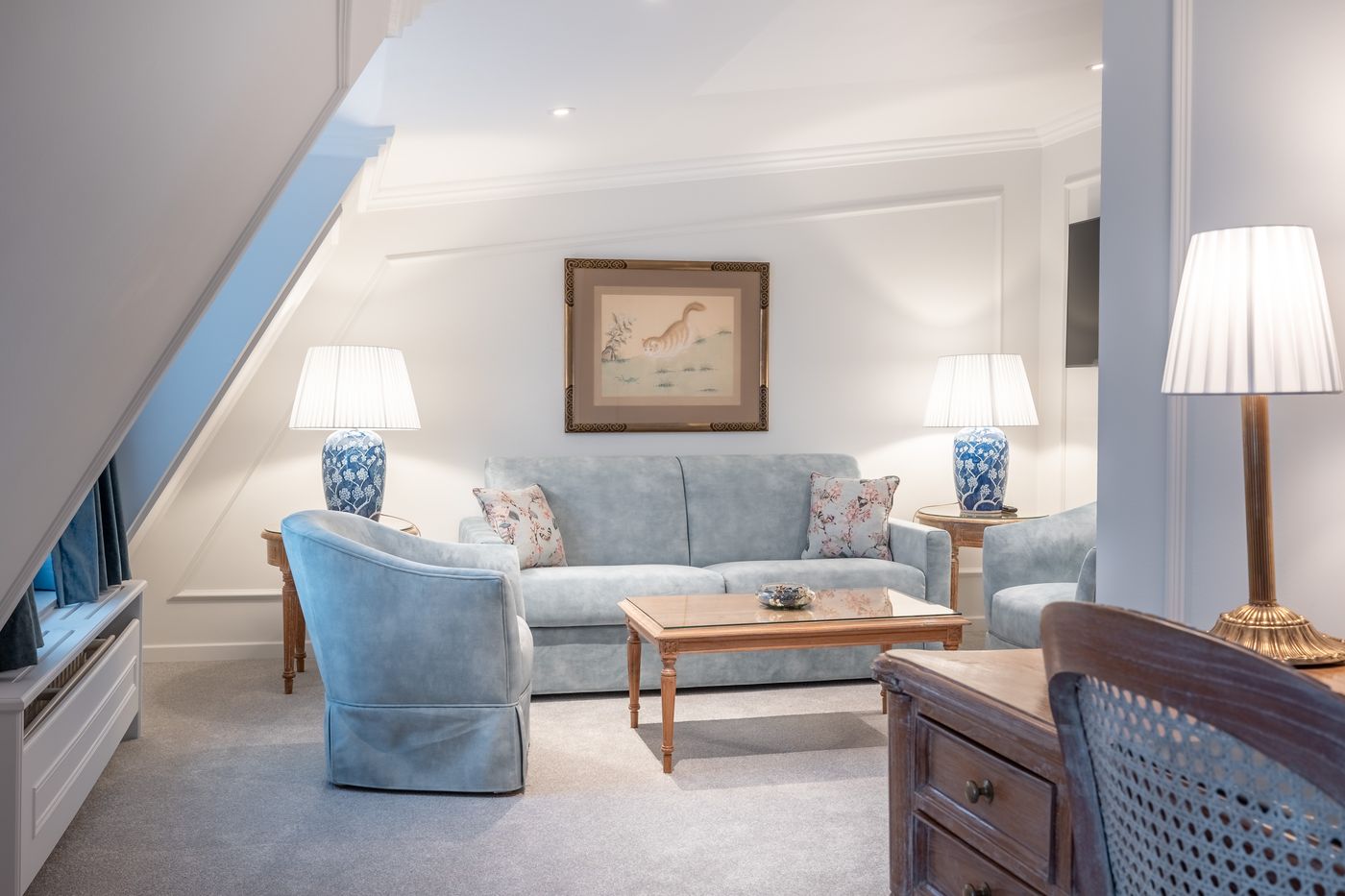 Manos-Stephanie-Hotel-Room-23