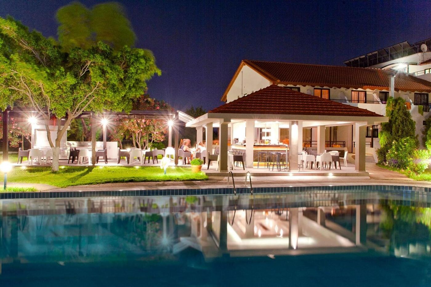 Matoula-Beach-Pool-13