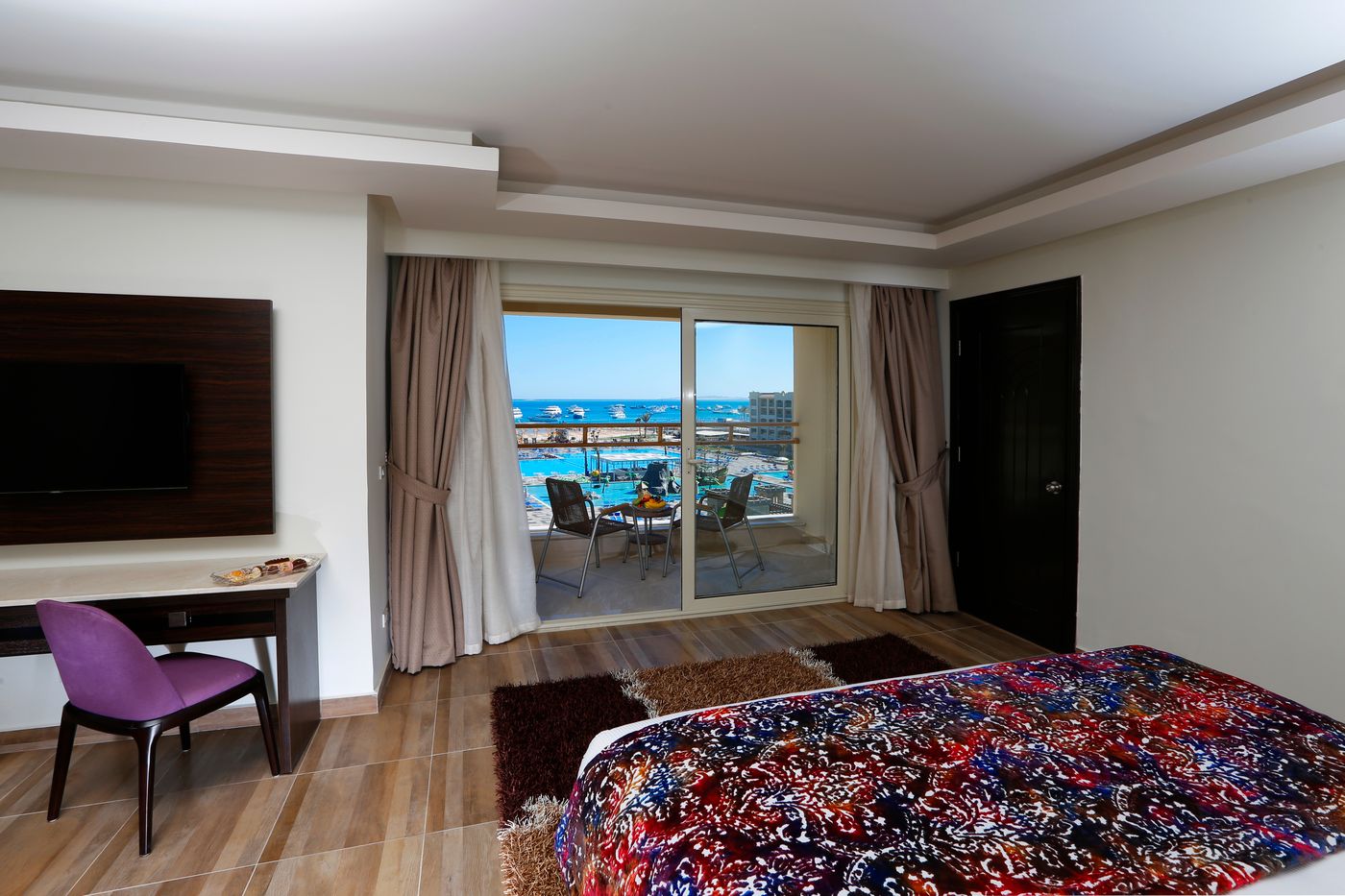 Albatros White Beach