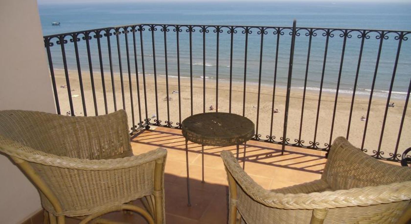 Port Saplaya Apartments