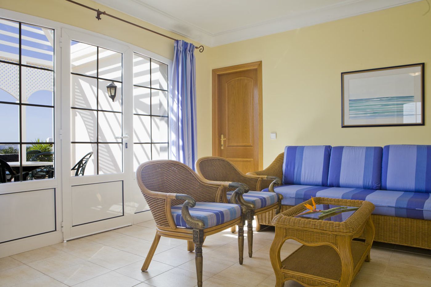 Apartamentos-LIVVO-Coloradamar-Room-48