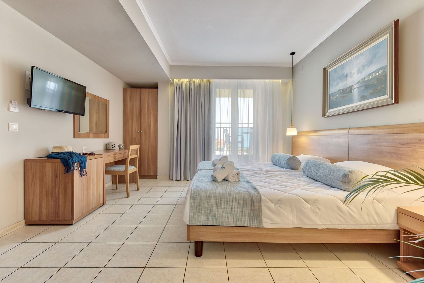 Contessa-Hotel-Room-22